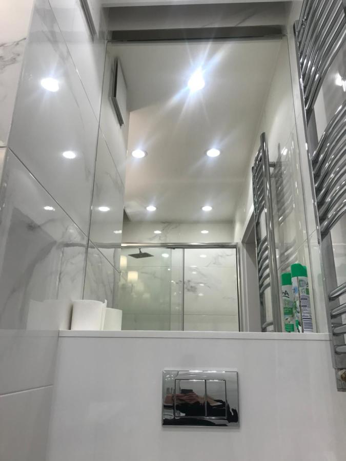 Mennica Residence Hotel Apartments Варшава Экстерьер фото