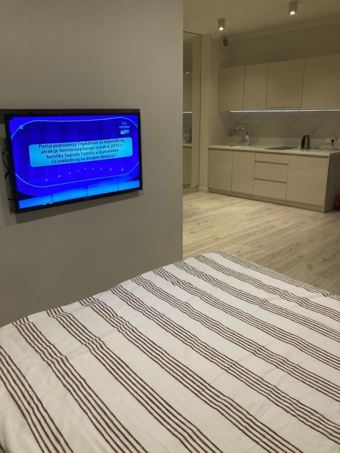 Mennica Residence Hotel Apartments Варшава Экстерьер фото